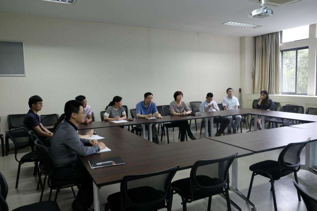 光电系教工党支部两学一做专题学习会——“如何做一个合格的党员”