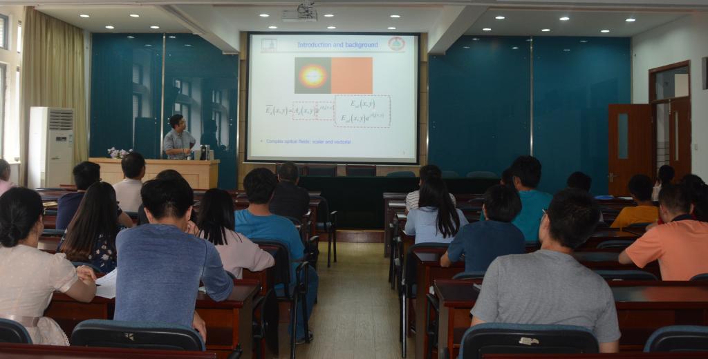 美国代顿大学詹其文教授来理学院开展学术交流